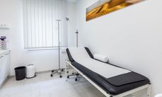 Hausarztpraxis Schneider - Behandlungsraum 2